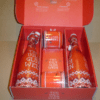 Kerstpakket 1-26,  The Ugly Glühwein 2 x 75 cl met 2 mokken in giftbox